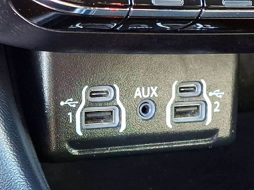 Used 2023 Dodge Durango GT AWD/4WD image 28