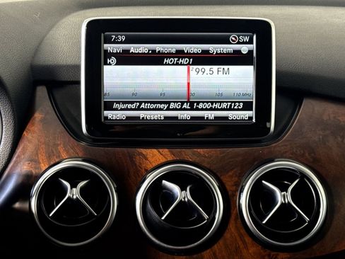 Used 2014 Mercedes-Benz B 250e image 18