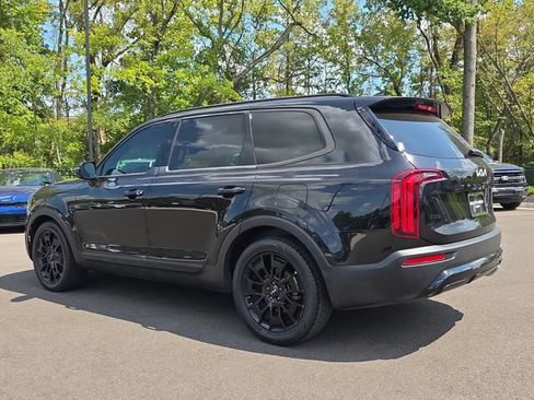 Used 2022 Kia Telluride SX w/ SX Prestige Package AWD/4WD image 3