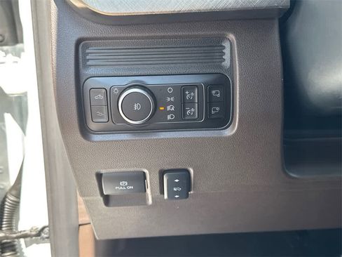 New 2025 Ford F350 King Ranch w/ FX4 Off-Road Package image 31
