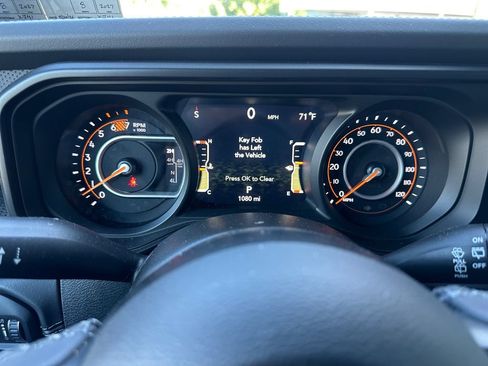 Used 2026 Jeep Wrangler Unlimited Rubicon AWD/4WD image 20