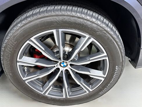 Used 2022 BMW X5 xDrive40i w/ M Sport Package image 30