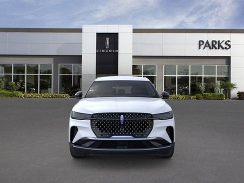 New 2026 Lincoln Nautilus Premier image 6