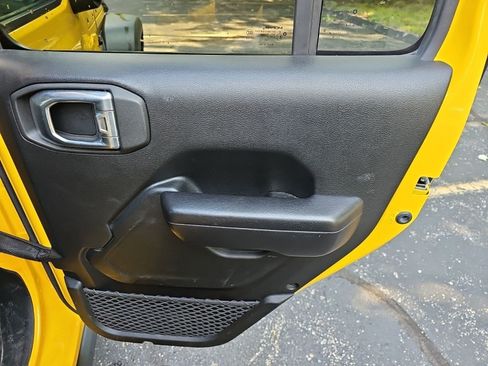 Used 2021 Jeep Wrangler Unlimited Sport AWD/4WD image 17