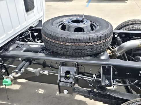 New 2026 RAM 3500 Tradesman AWD/4WD image 7