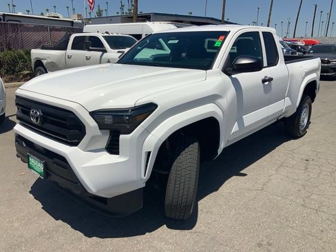 Used 2025 Toyota Tacoma SR RWD image 3