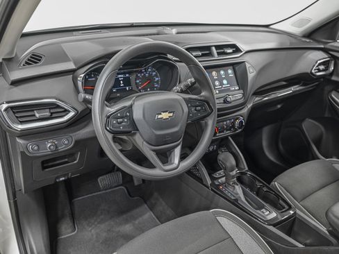 Used 2023 Chevrolet TrailBlazer LT FWD image 15