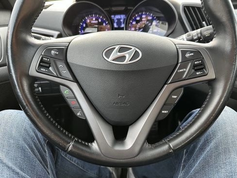 Used 2013 Hyundai Veloster Turbo image 17