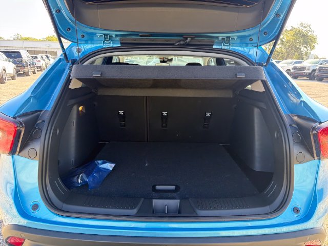 New 2026 Chevrolet Trax LT w/ Driver Confidence Package FWD image 10