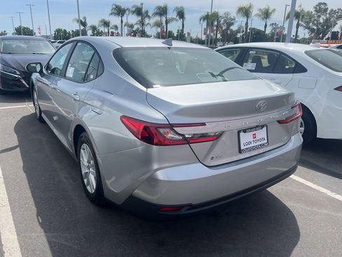 Used 2026 Toyota Camry LE FWD image 3