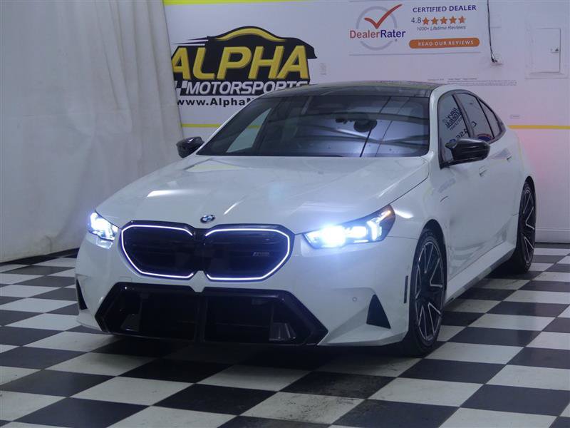 Used 2026 BMW M5 w/ Executive Package AWD/4WD image 4