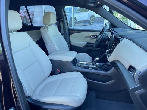 Certified 2023 Chevrolet Traverse Premier FWD image 27