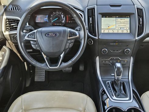 Certified 2017 Ford Edge SEL w/ Equipment Group 201A image 21