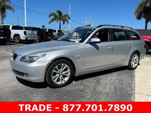 Used 2010 BMW 535i xDrive Wagon AWD/4WD image 4