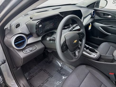 New 2026 Chevrolet Trax LS image 10