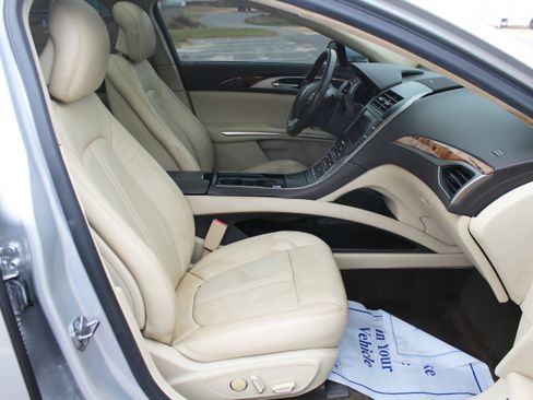 Used 2013 Lincoln MKZ Base image 47