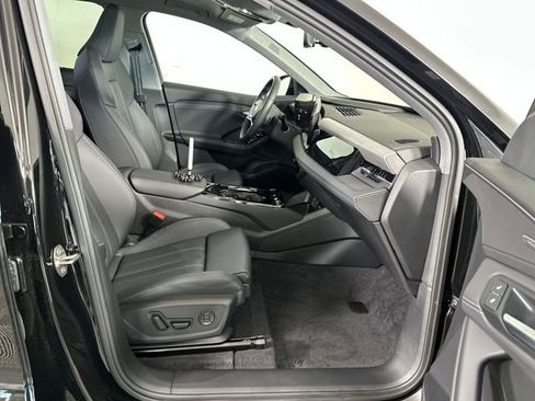 Used 2025 Audi Q6 e-tron Premium Plus image 28