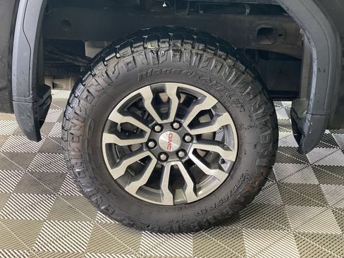 Used 2021 GMC Sierra 1500 AT4 w/ AT4 Premium Package AWD/4WD image 18