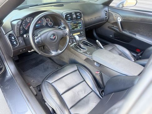 Used 2013 Chevrolet Corvette Coupe w/ 2LT Preferred Equipment Group RWD image 12