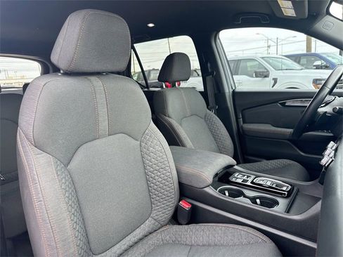 Used 2023 Honda Pilot Sport image 30