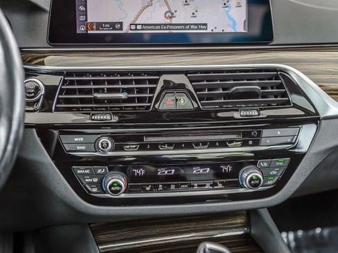 Used 2019 BMW 540i xDrive w/ Convenience Package AWD/4WD image 30