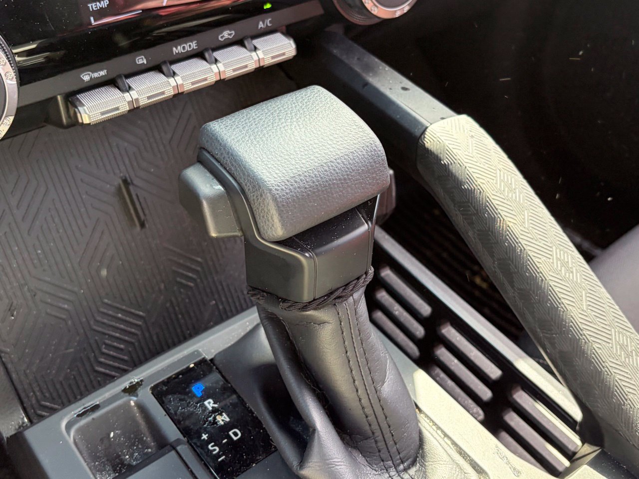 Used 2025 Toyota Tacoma SR RWD image 8