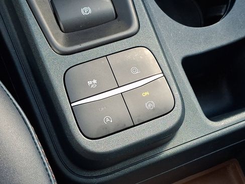 Used 2022 Ford Maverick Lariat w/ Lariat Luxury Package image 32