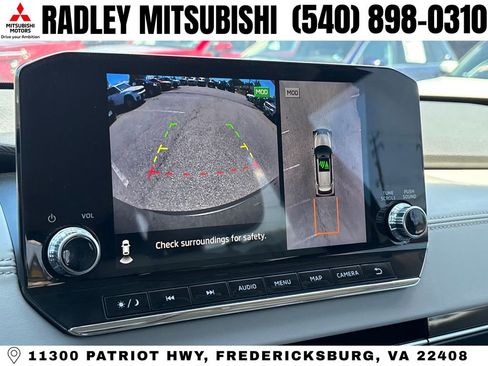 Used 2024 Mitsubishi Outlander SEL AWD/4WD image 9