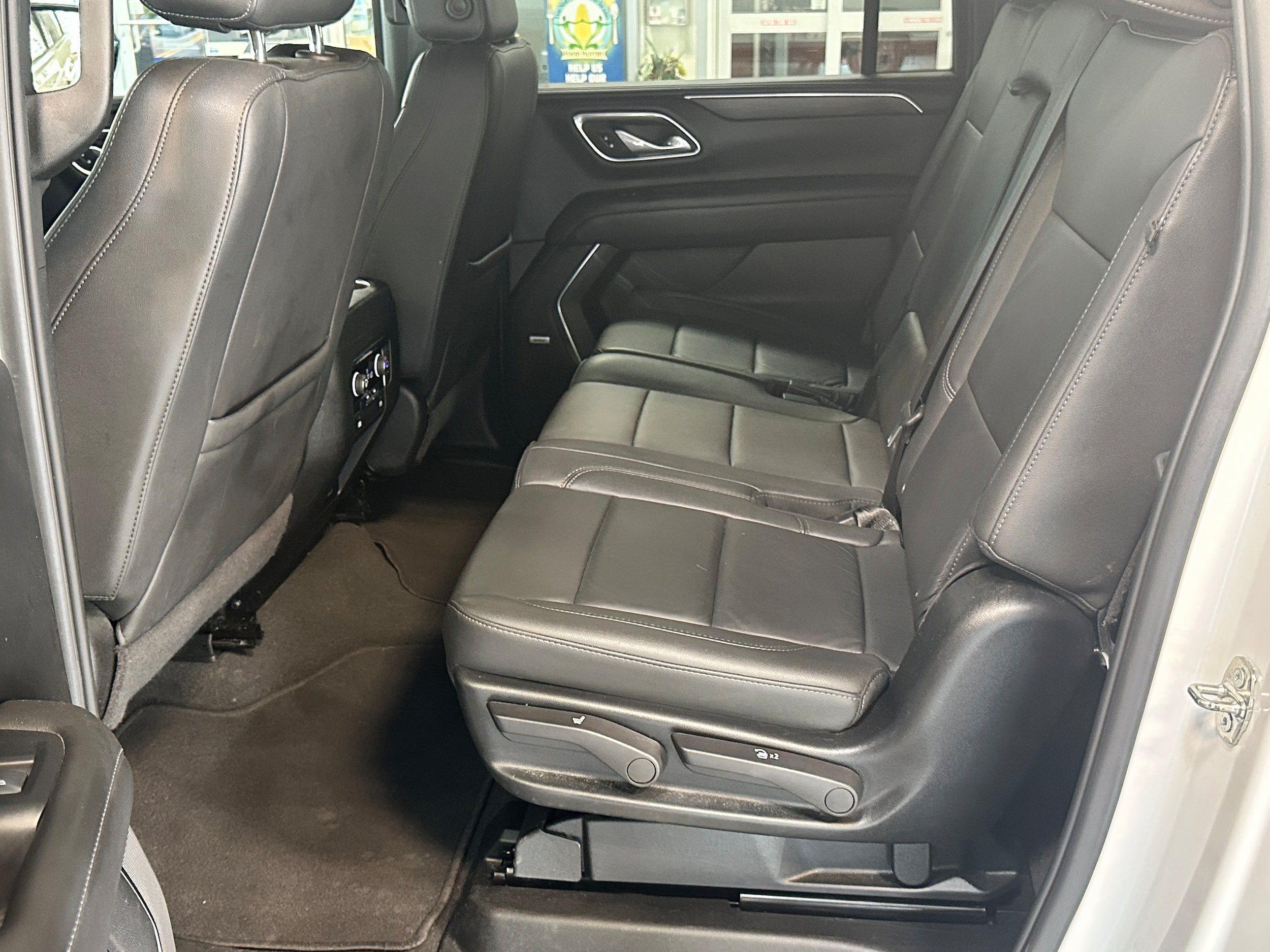 Used 2024 Chevrolet Suburban LT AWD/4WD image 13