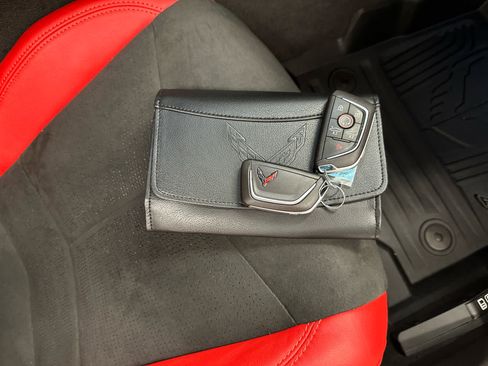 Used 2025 Chevrolet Corvette Z06 RWD image 34