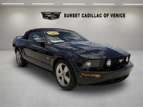 Used 2007 Ford Mustang GT Premium RWD image 1