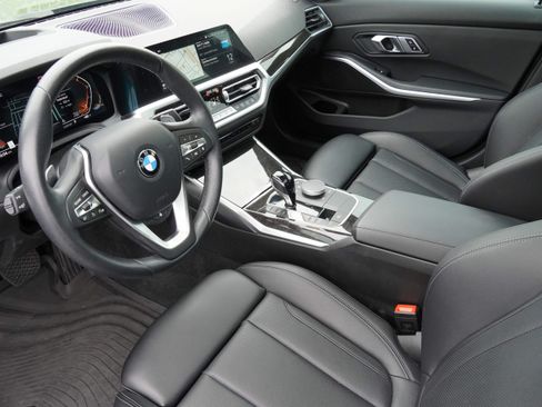 Used 2022 BMW 330i Sedan w/ Premium Package RWD image 9