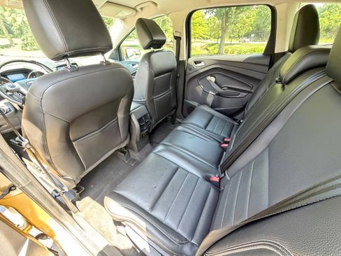 Used 2014 Ford Escape SE w/ Equipment Group 201A FWD image 6