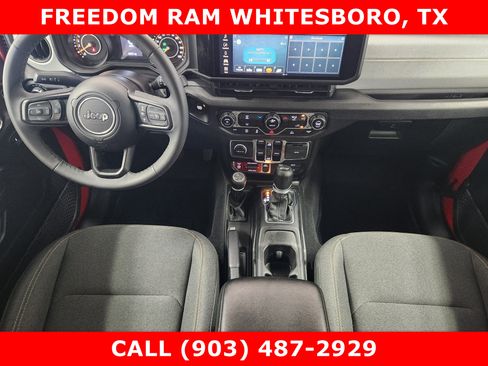 Used 2025 Jeep Wrangler Unlimited Sport AWD/4WD image 18