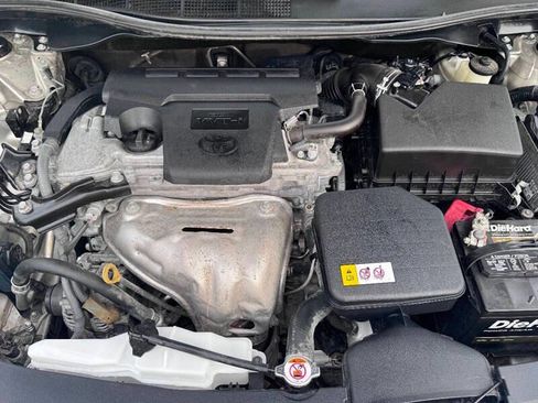 Used 2017 Toyota Camry XLE image 22