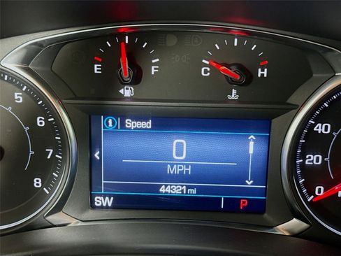 Used 2023 GMC Terrain SLE w/ Driver Convenience Package AWD/4WD image 6
