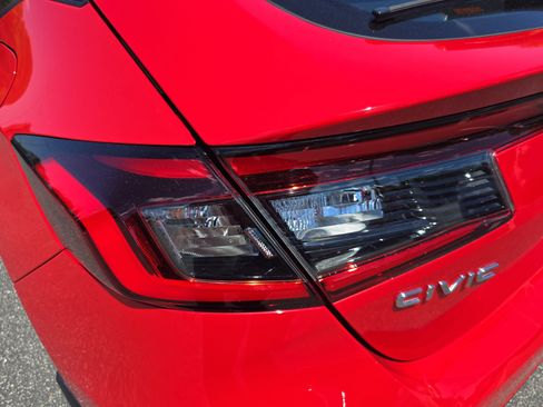 Used 2024 Honda Civic Sport image 30