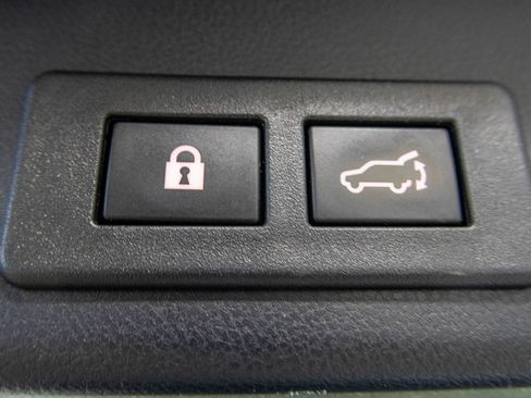 Used 2021 Subaru Ascent Limited w/ Technology Package image 46