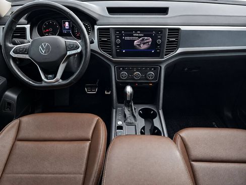Used 2021 Volkswagen Atlas SE w/ Panoramic Sunroof Package FWD image 39