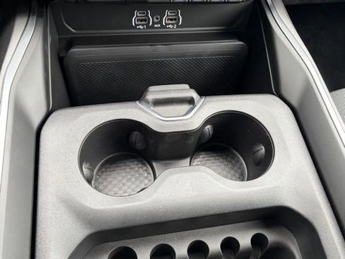 New 2026 RAM 1500 Express AWD/4WD image 22