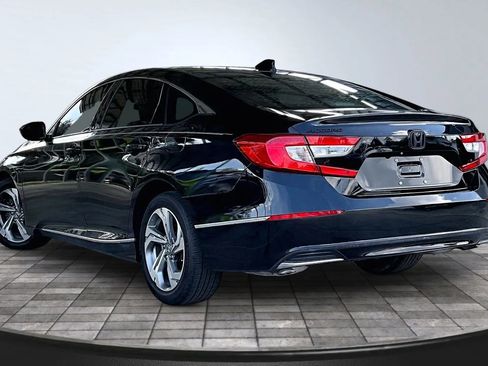 Used 2018 Honda Accord EX image 4