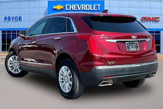 Used 2017 Cadillac XT5 FWD w/ LPO, Wheel Lock Package image 4