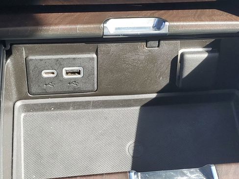 Used 2021 GMC Yukon Denali w/ Denali Premium Package image 33