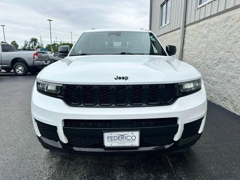 Used 2021 Jeep Grand Cherokee L Laredo AWD/4WD image 12