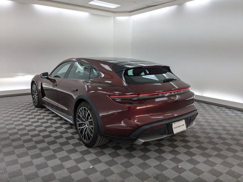 Certified 2022 Porsche Taycan 4 Cross Turismo image 3