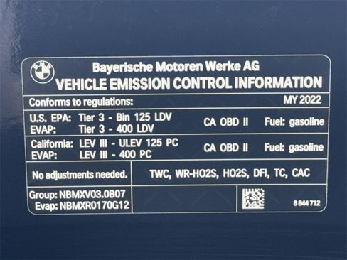 Used 2022 BMW 740i w/ Luxury Rear Seating Package image 60