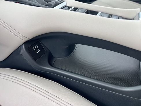 New 2026 Honda HR-V EX-L image 18