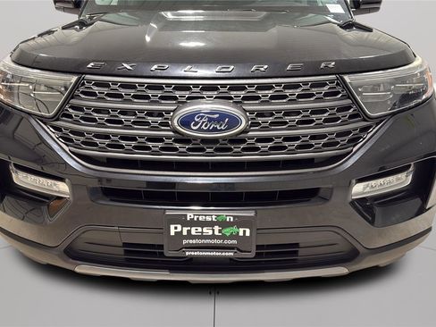 Used 2023 Ford Explorer XLT w/ Equipment Group 202A AWD/4WD image 34