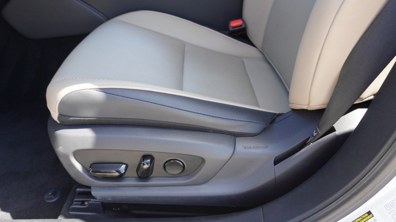 Used 2019 Lexus ES 350 w/ Premium Package FWD image 24