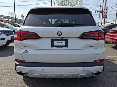 Used 2021 BMW X5 xDrive40i w/ Premium Package AWD/4WD image 4